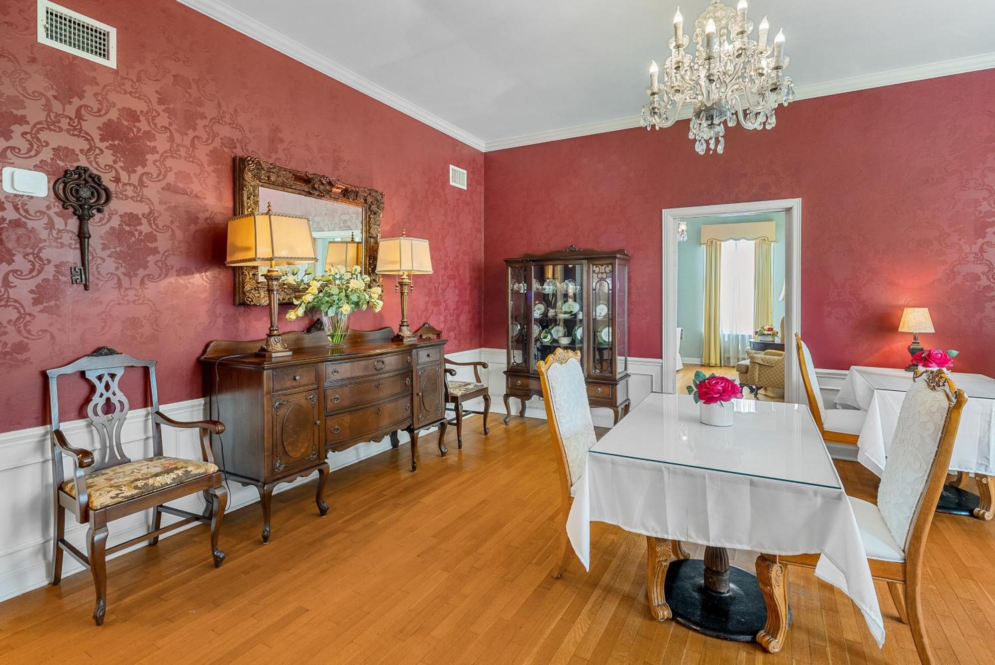 Beland Mansion-Blue Jay Suite! Форт-Смит Экстерьер фото